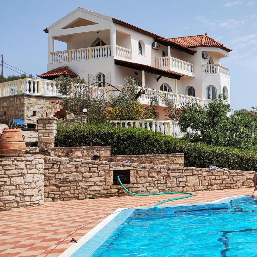 Villa Sarah Пицидия Екстериор снимка