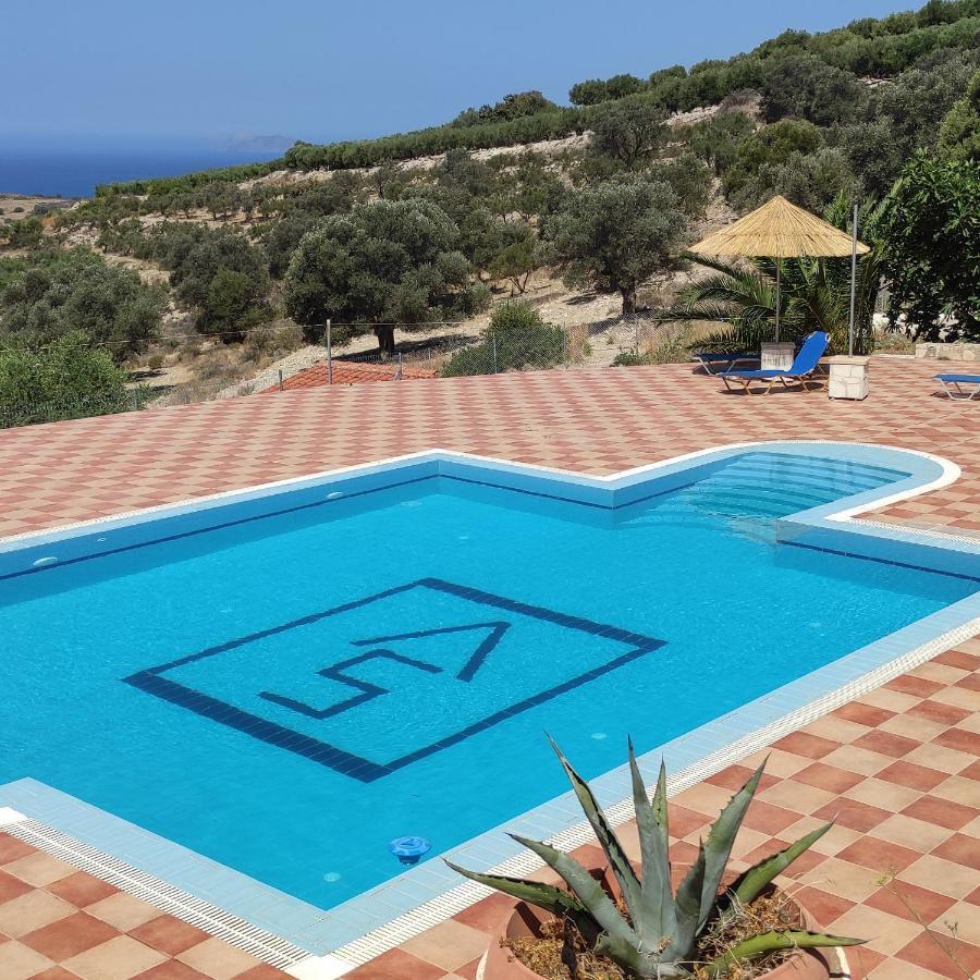 Villa Sarah Пицидия Екстериор снимка