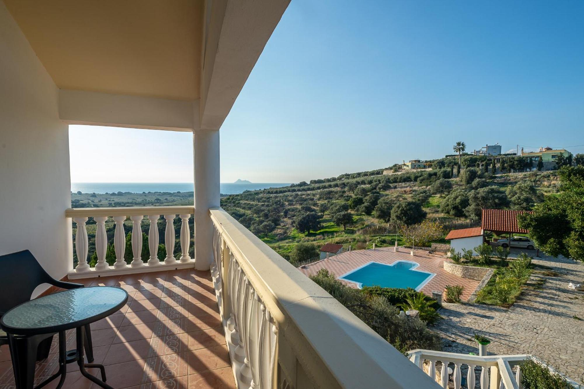 Villa Sarah Пицидия Екстериор снимка